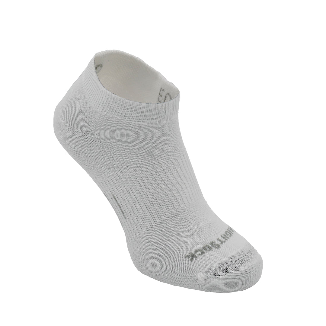 Run, Lo Quarter, White socks.