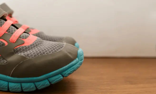 a Zoomed in image of a pair of shoes